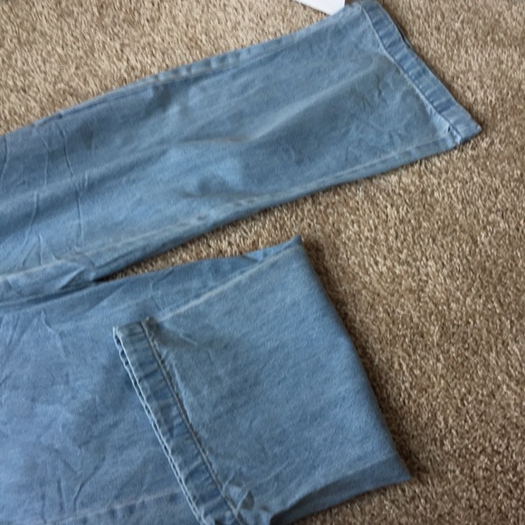 Wide leg jeans with side zipper - Picture 5 of 5